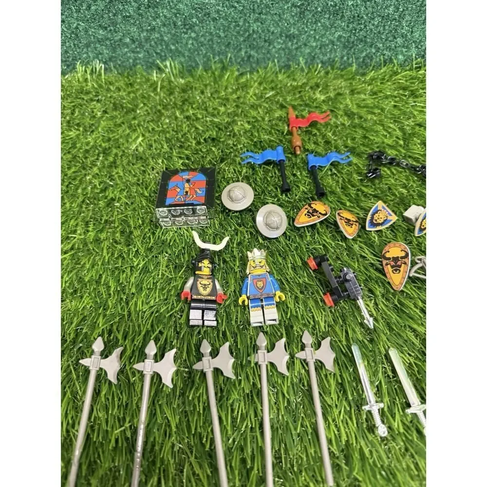Lot of 20+ Lego Castle/kingdom Minifigures Torsos, Legs, Helmets, Heads +Shields
